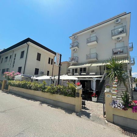 Hotel Moroni Rimini Eksteriør billede