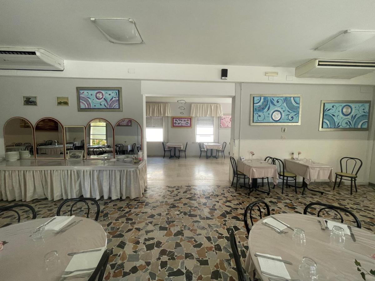 Hotel Moroni Rimini Eksteriør billede