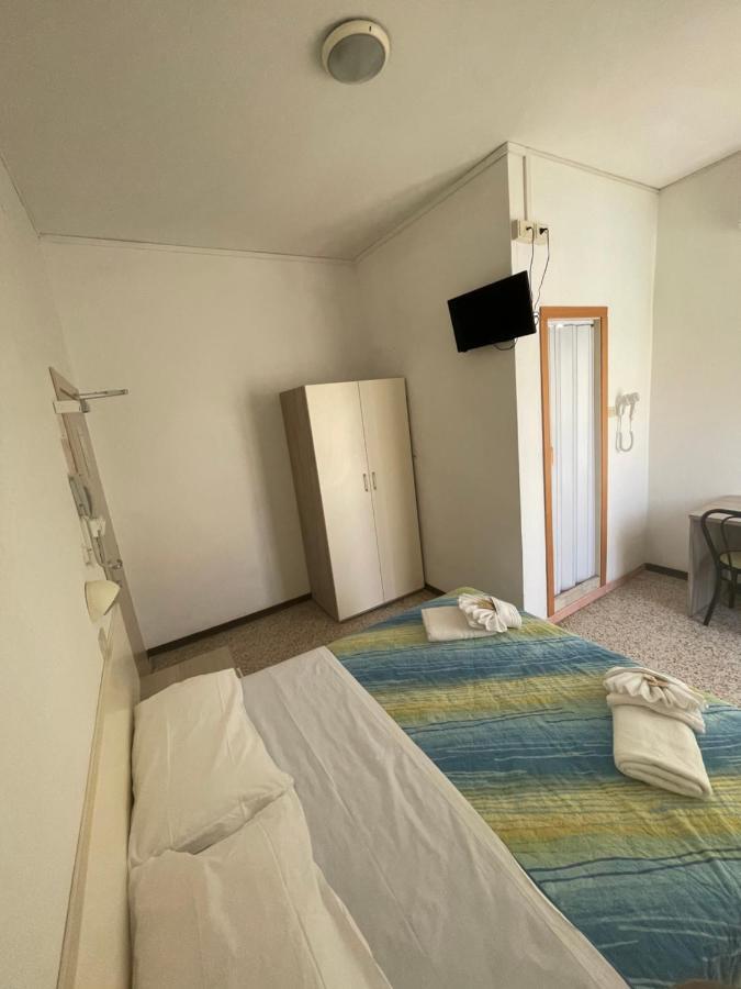 Hotel Moroni Rimini Eksteriør billede
